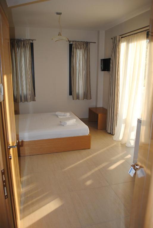 Niriides Studios And Apartments ปาราเลียกาเตอรีนิส ห้อง รูปภาพ